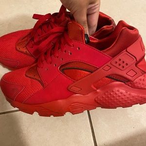 Red Nike Huaraches